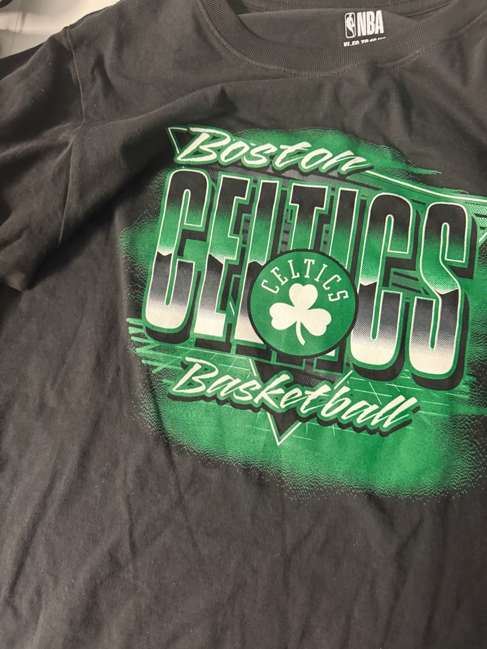 NBA Boston Celtics Black & Green Graphic T-Shirt Xl nwt